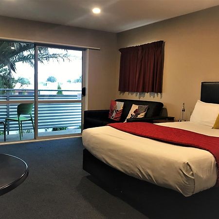Phoenix Motels Temuka Экстерьер фото