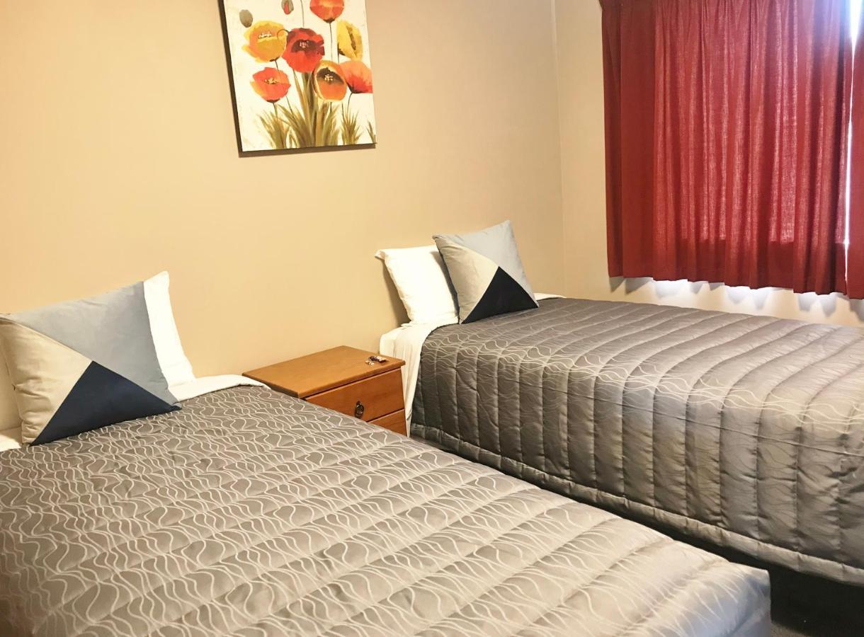 Phoenix Motels Temuka Экстерьер фото