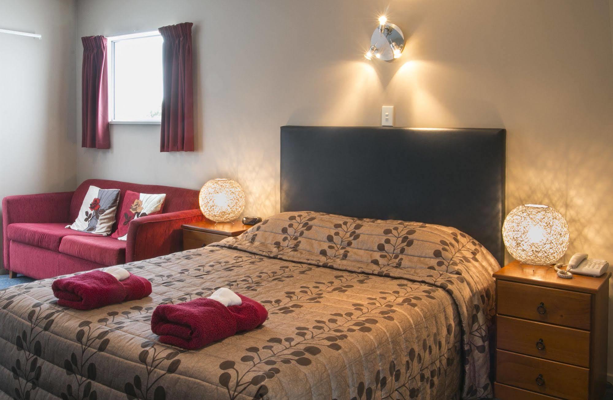 Phoenix Motels Temuka Экстерьер фото